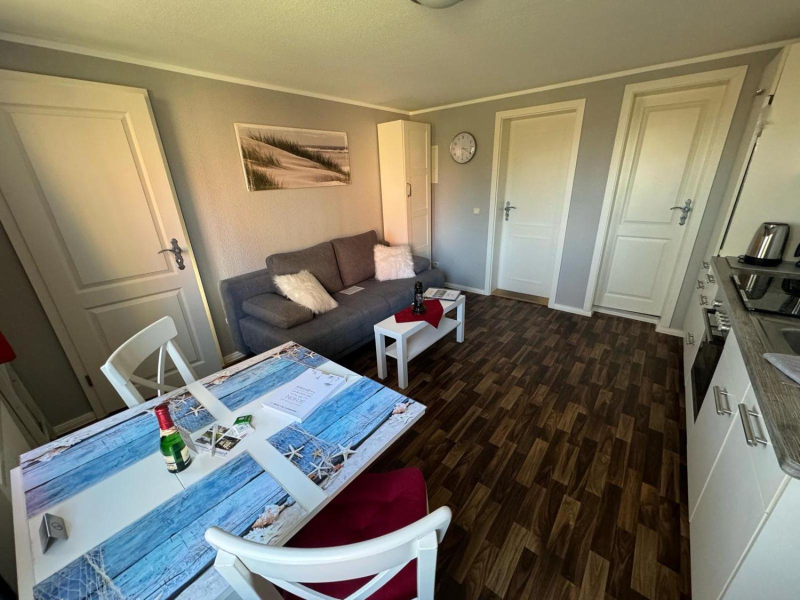 Wohlfuehl-orte24 Am Hafen In Schaprode, Ruegen Appartement
