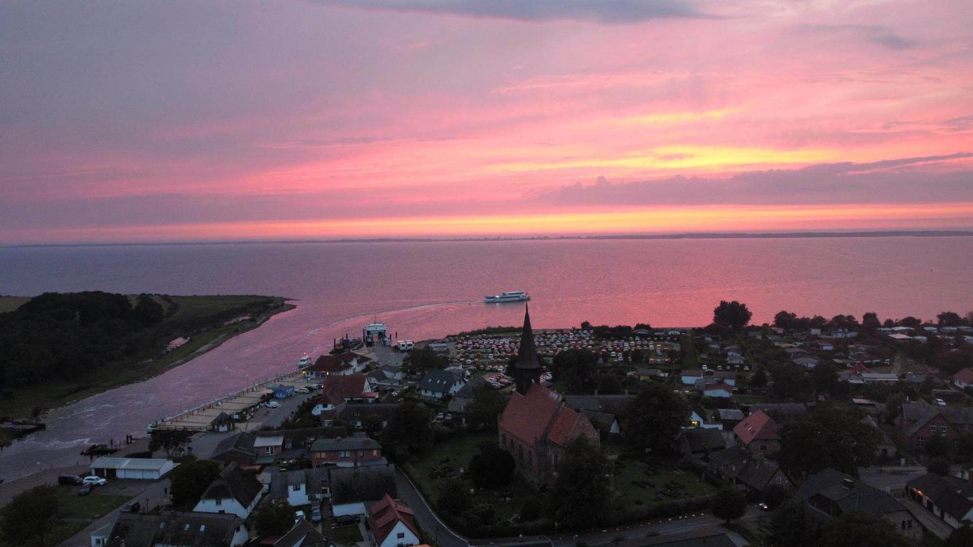 Appartement Wohlfuehl-orte24 Am Hafen In Schaprode, Ruegen *